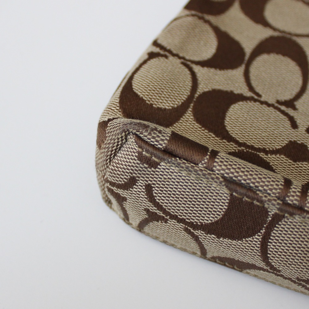 Coach Wristlet - Picture 7 of 8